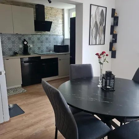 La Roseraie Apartment Tremery